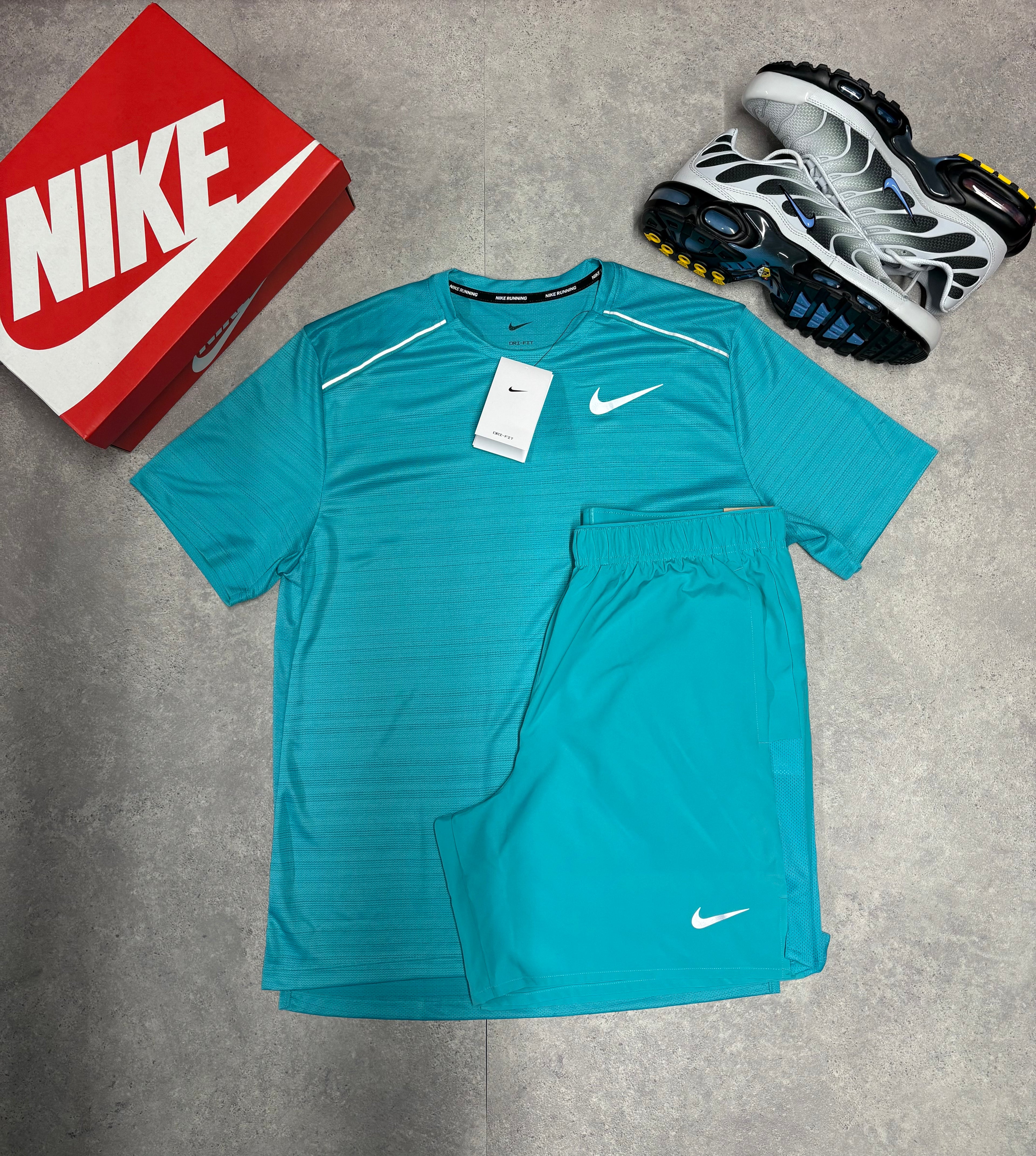 Nike Denim Turquoise Miller T-Shirt And Challenger Shorts Set